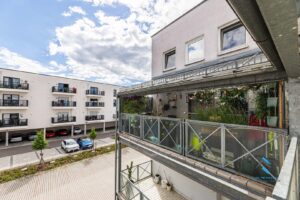überdachter Balkon