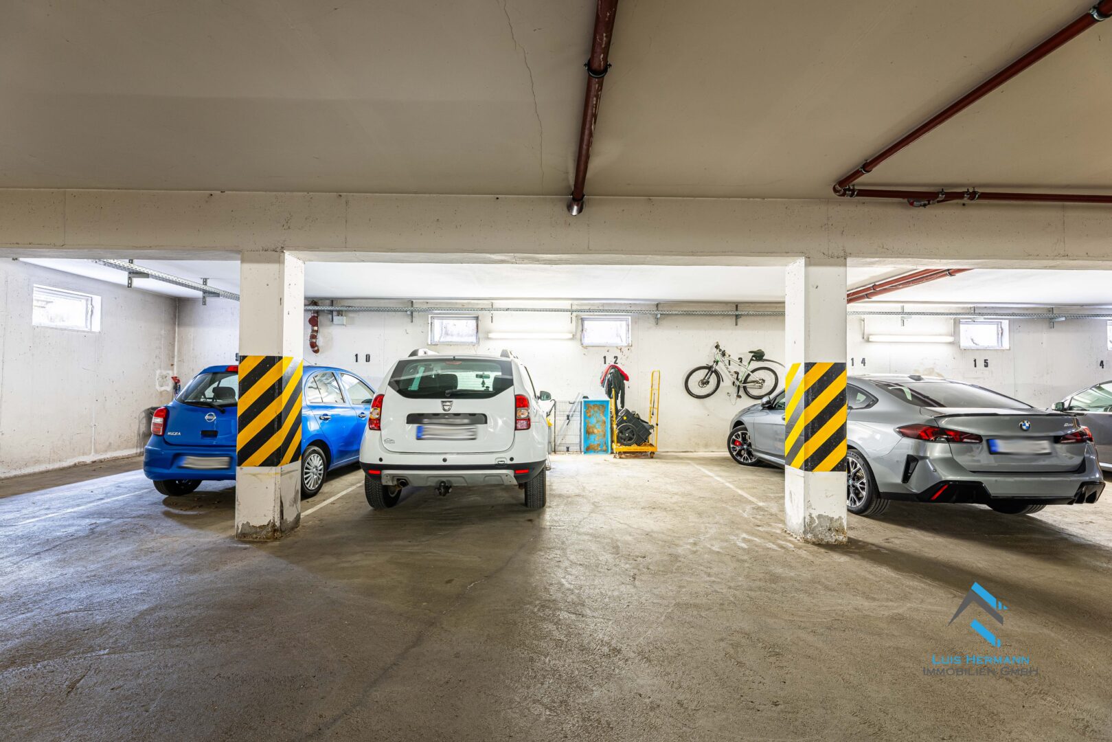 Tiefgaragenstellplatz